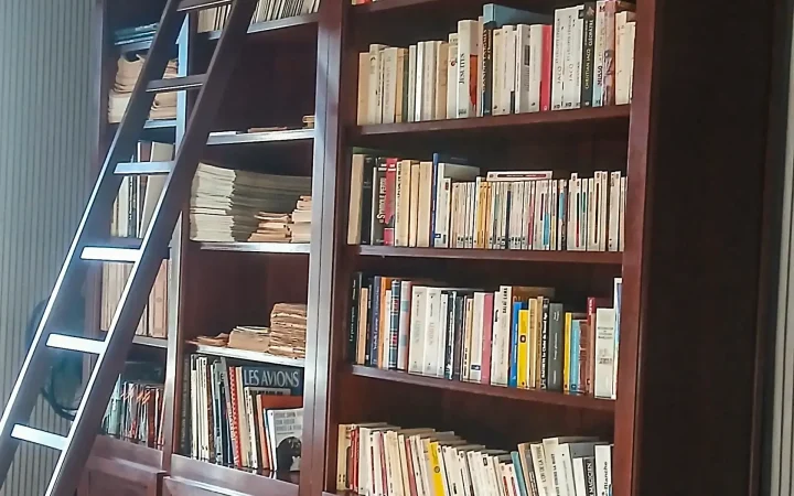 bibliotheque maison hotes espace lecture calme