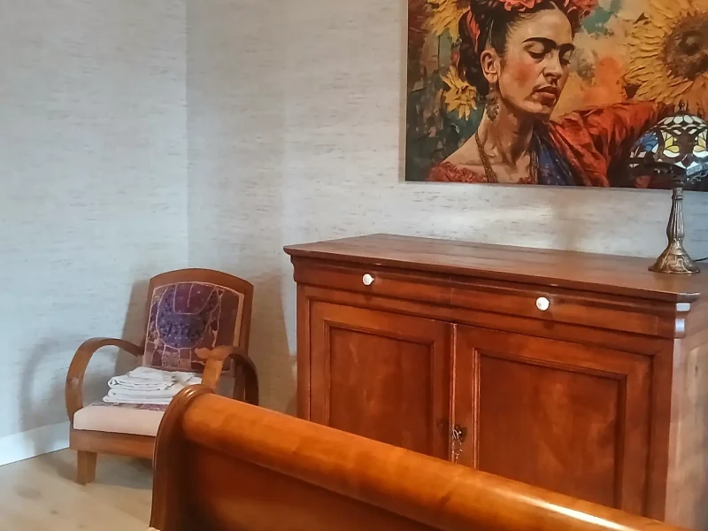 chambre mimie maison hotes creuse lit double ambiance douce
