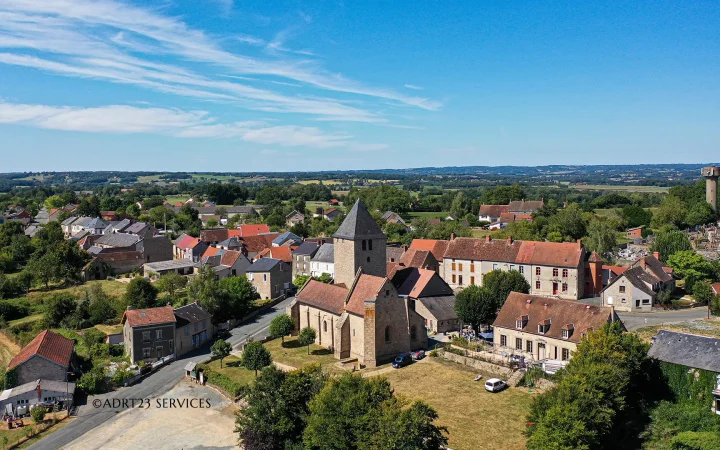 vue aerienne eglise Saint-Sulpice de Bourges Creuse Tourisme
